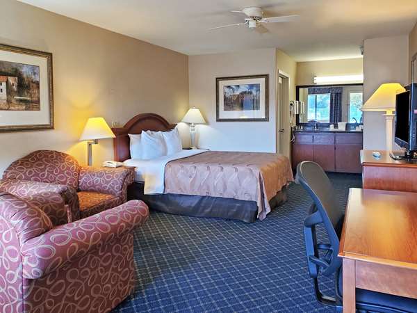  - Quality Inn Santa Nella - I-5, Exit 407