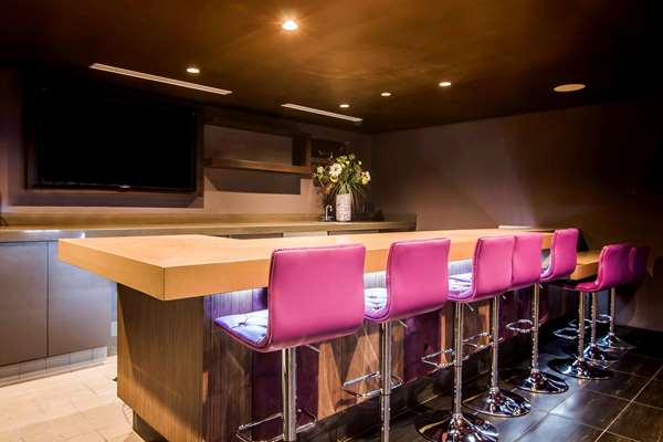 Amenities - Tilt Hotel Universal Los Angeles