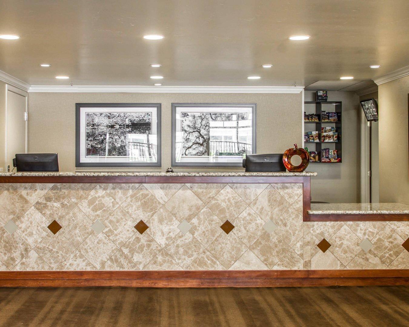 Front desk | Hotel Med Park, Ascend Hotel Collection