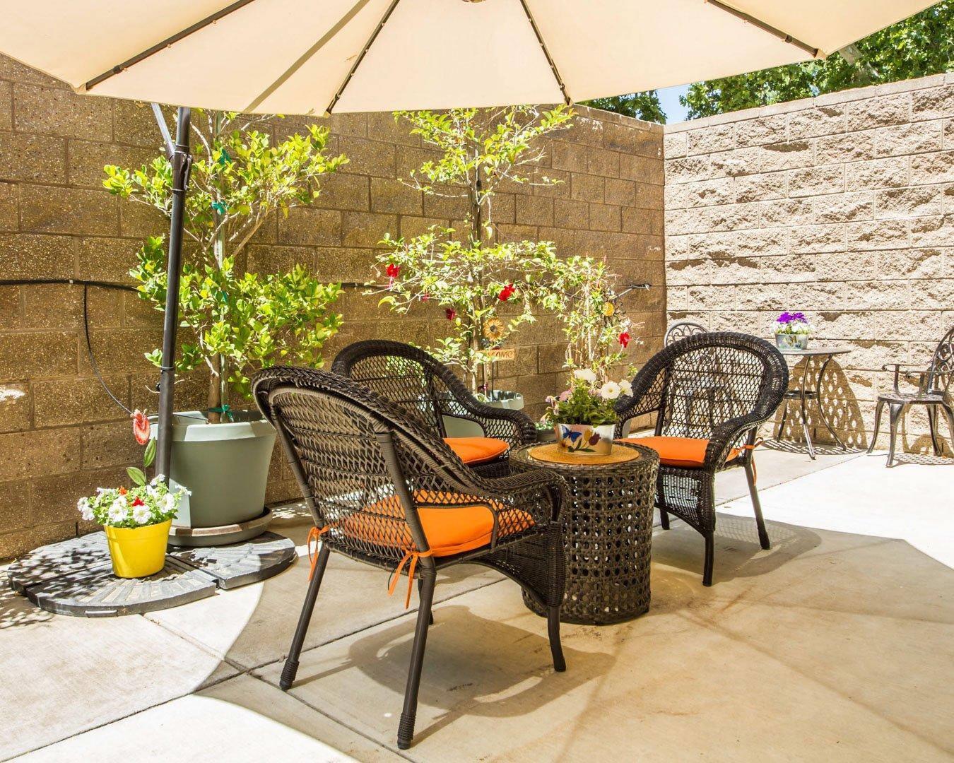 Relax on the hotel patio | Hotel Med Park, Ascend Hotel Collection