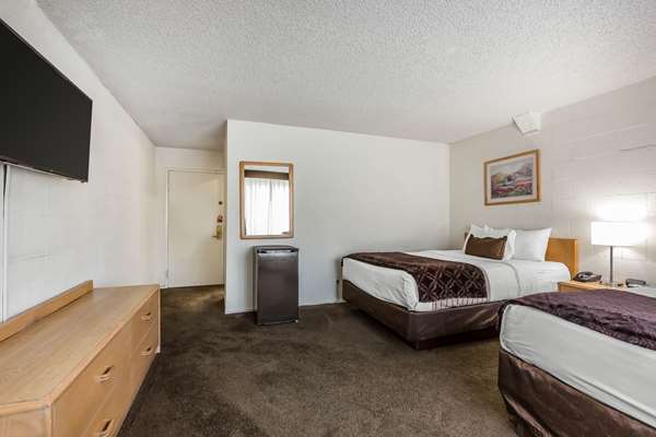  - Econo Lodge Lake Elsinore - I-15, Exit 73