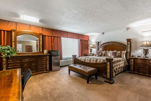  - Econo Lodge Lake Elsinore - I-15, Exit 73
