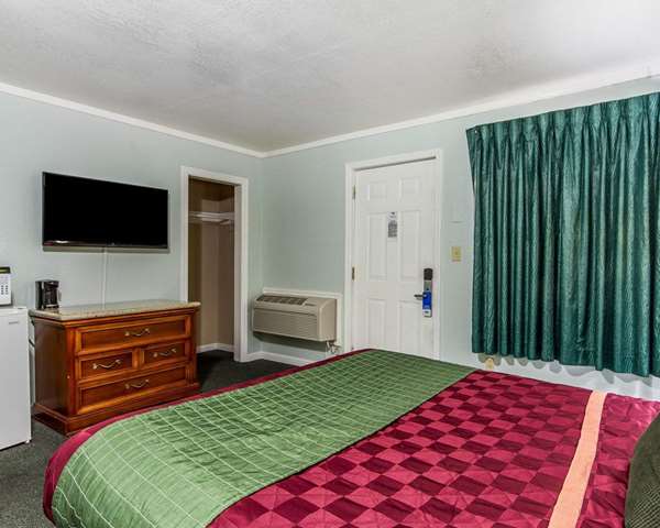  - Rodeway Inn Chico