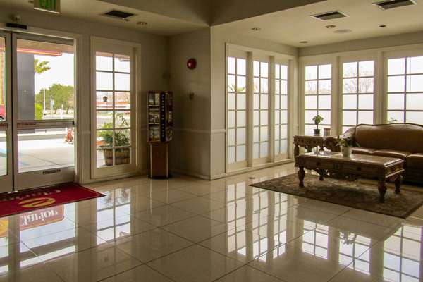  - Clarion Inn Ridgecrest