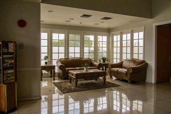  - Clarion Inn Ridgecrest