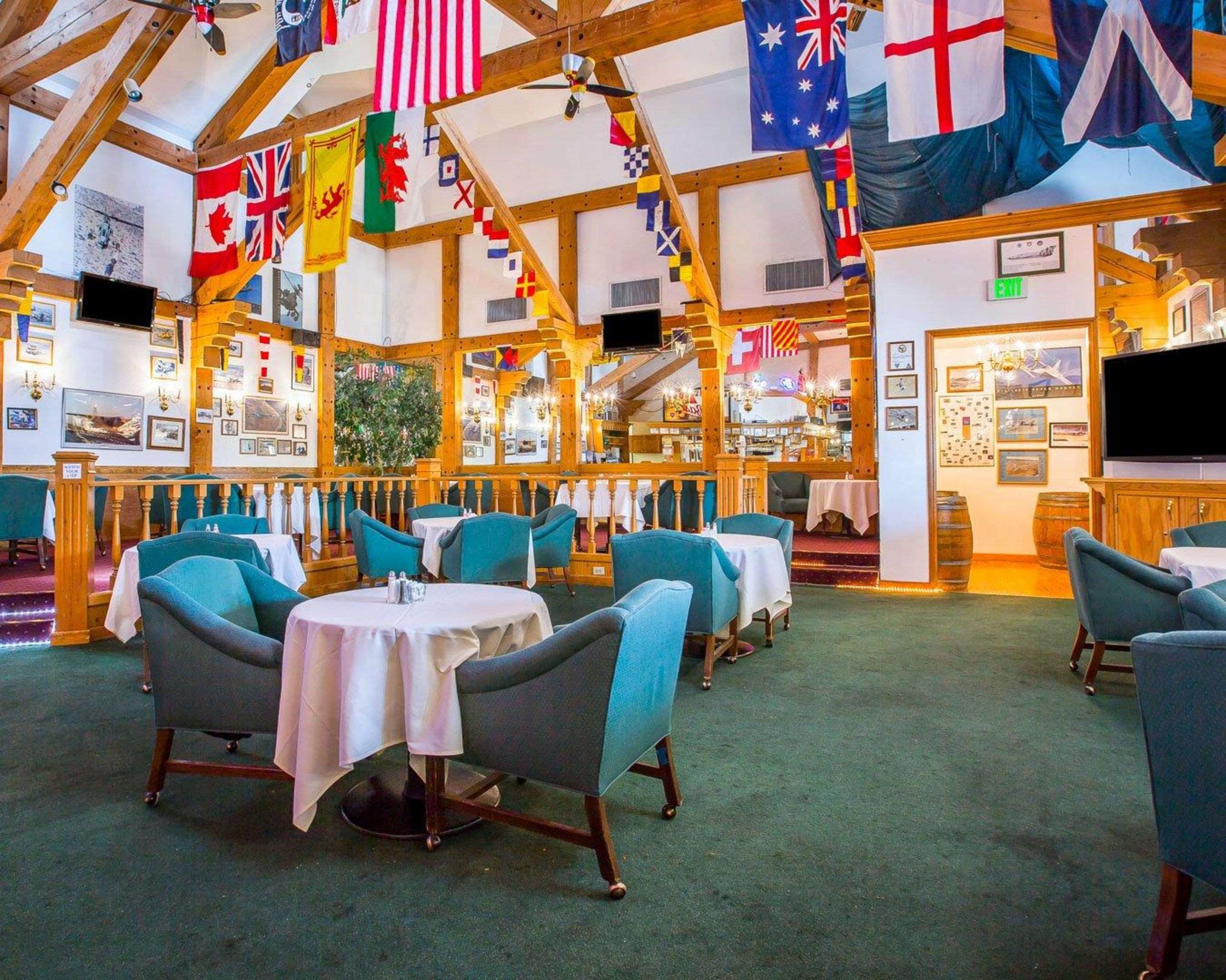 Hotel bar