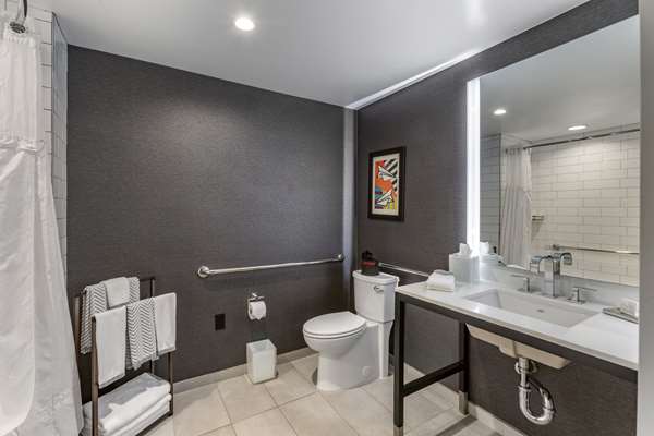  - Cambria Hotel LAX Airport El Segundo