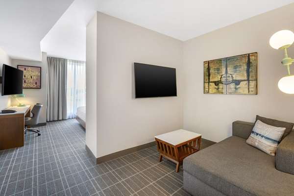 Suite - Cambria Hotel LAX Airport El Segundo