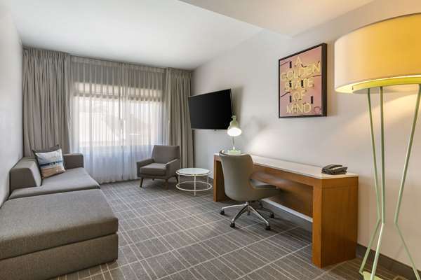 Suite - Cambria Hotel LAX Airport El Segundo