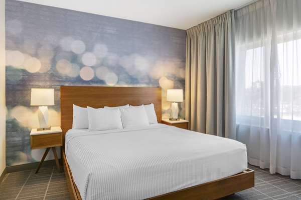 Suite - Cambria Hotel LAX Airport El Segundo