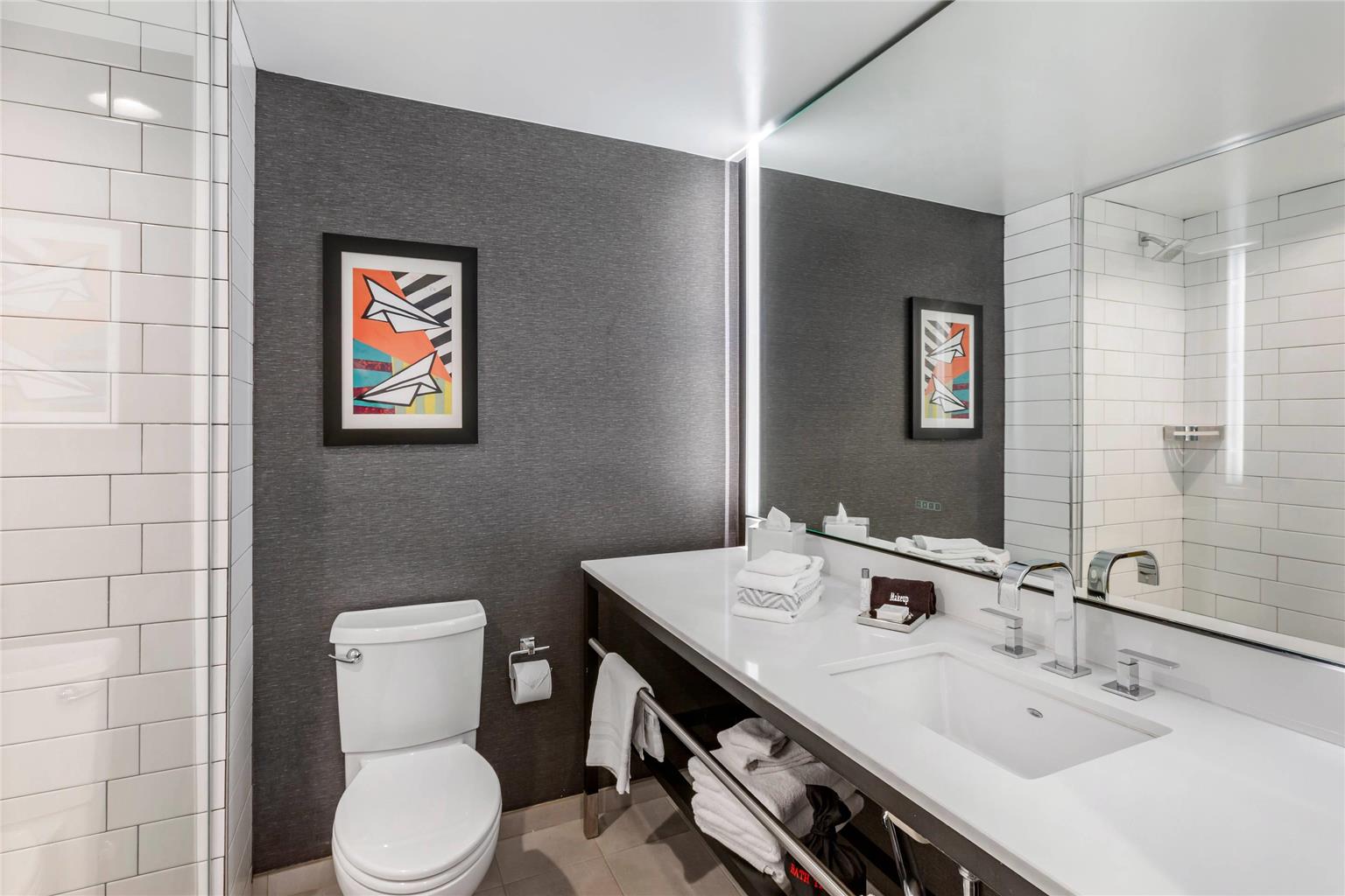 CAMBRIA HOTEL LAX-guestroom-Guest Room,Bathroom,On-Site.jpg
