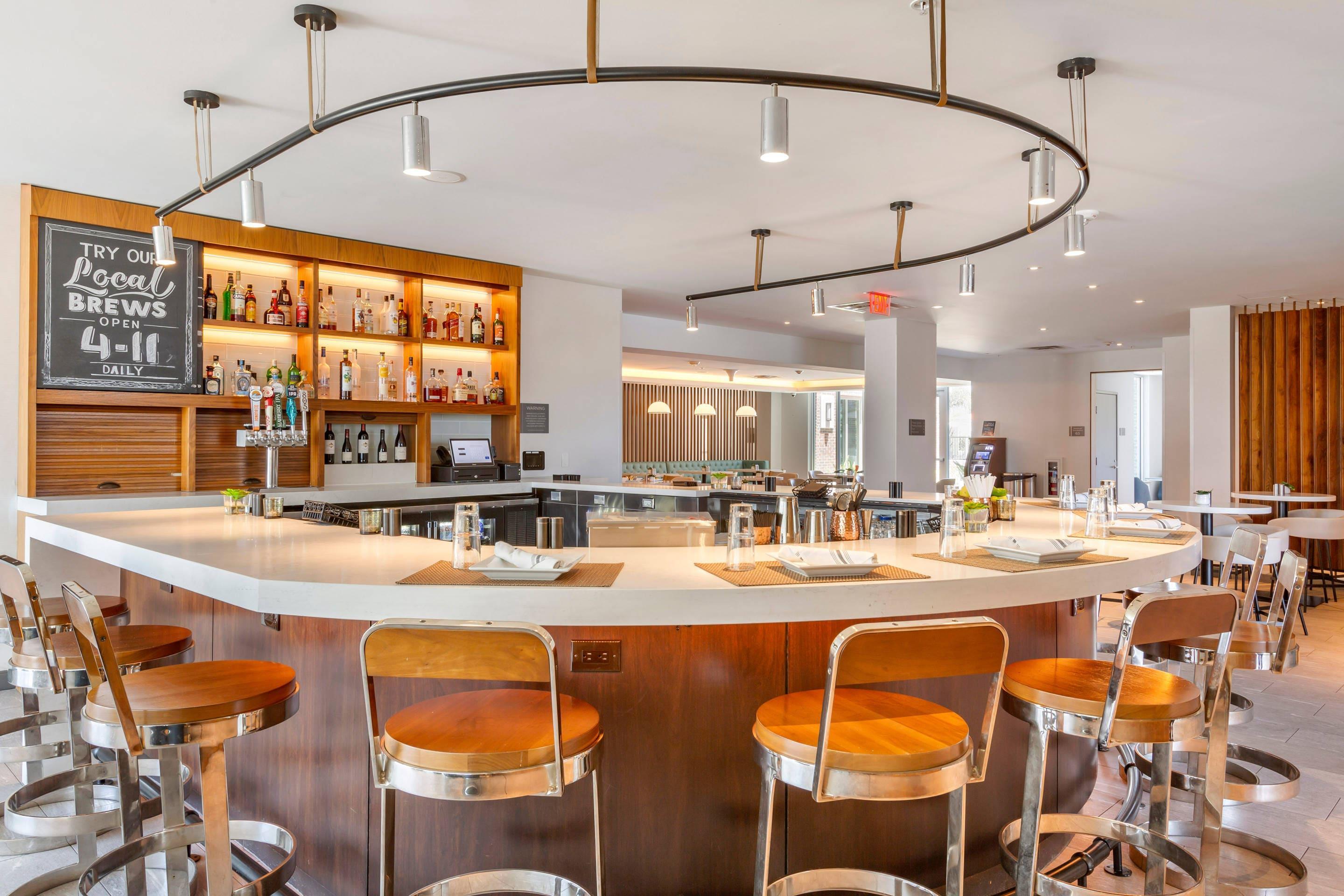 Hotel bar | Cambria Hotel LAX