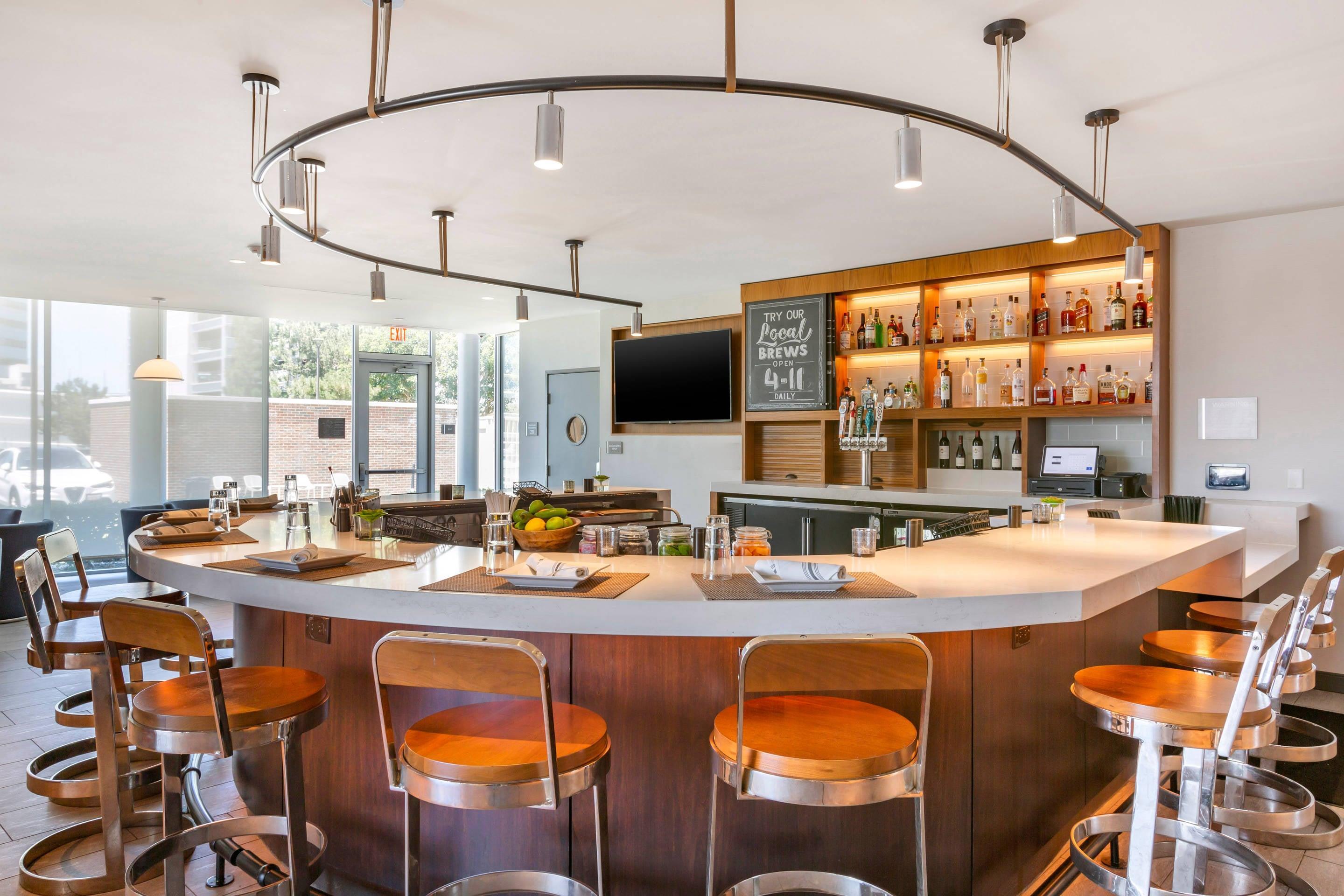 On-site restaurant | Cambria Hotel LAX