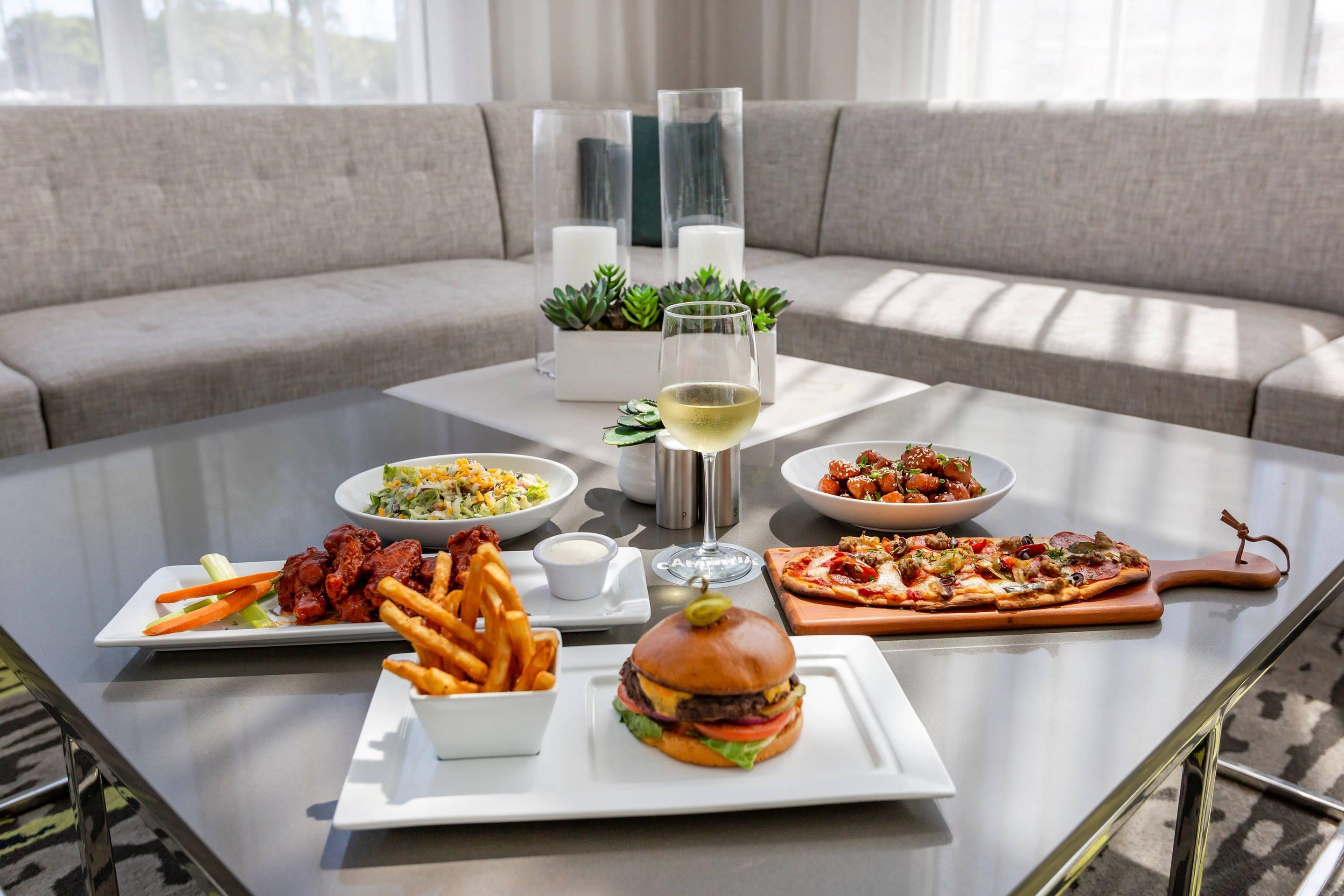 On-site restaurant | Cambria Hotel LAX
