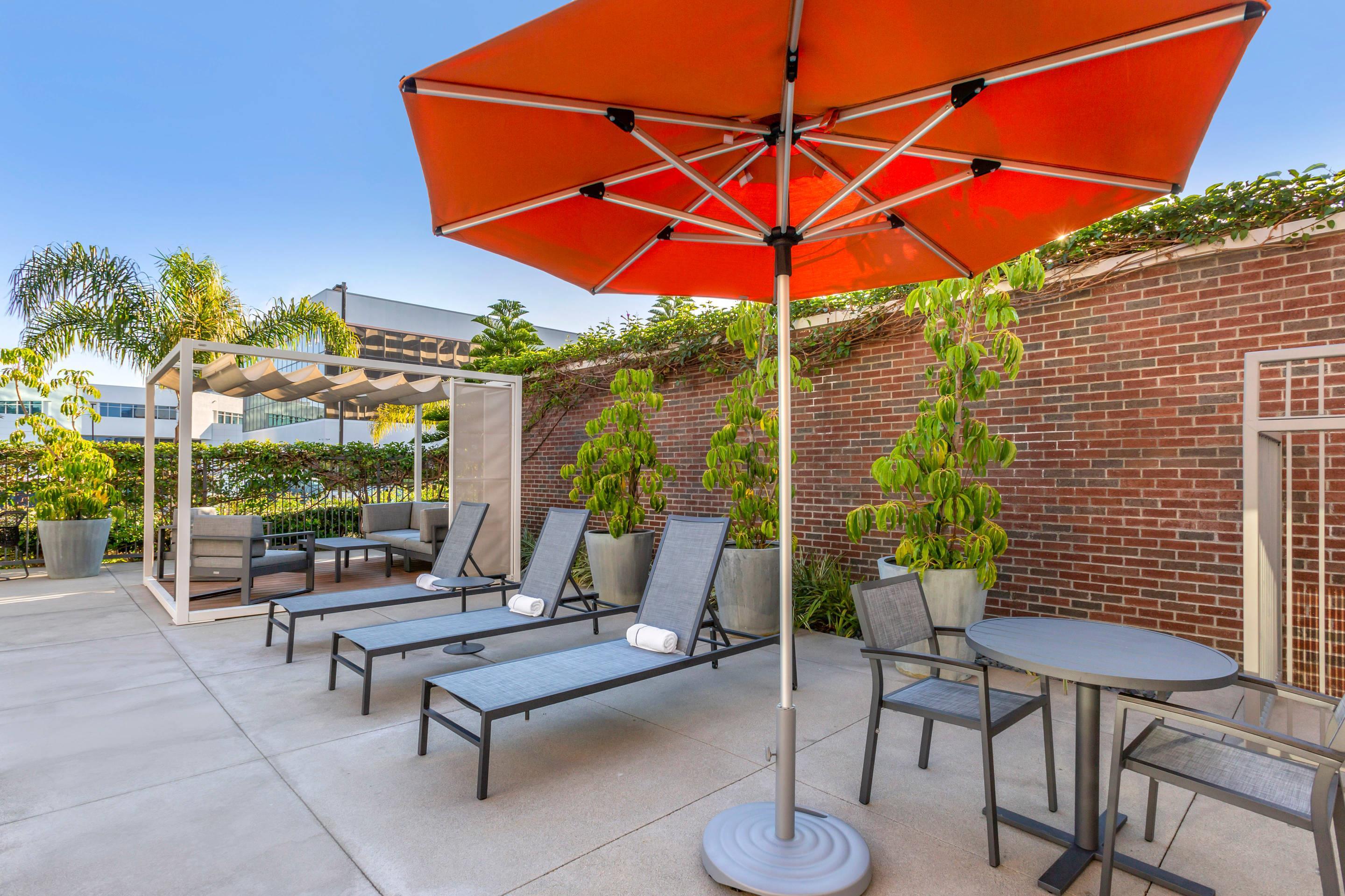 Relax by the pool | Cambria Hotel LAX