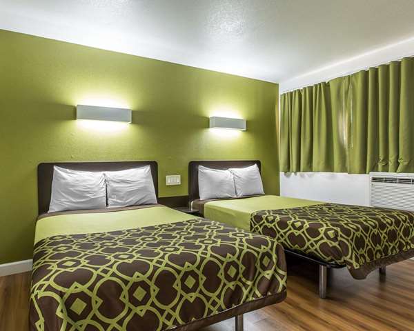  - Rodeway Inn Hanford