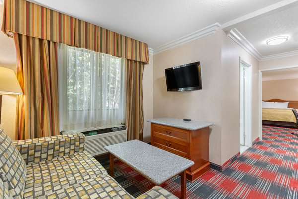 Suite - Quality Inn & Suites Oceanside