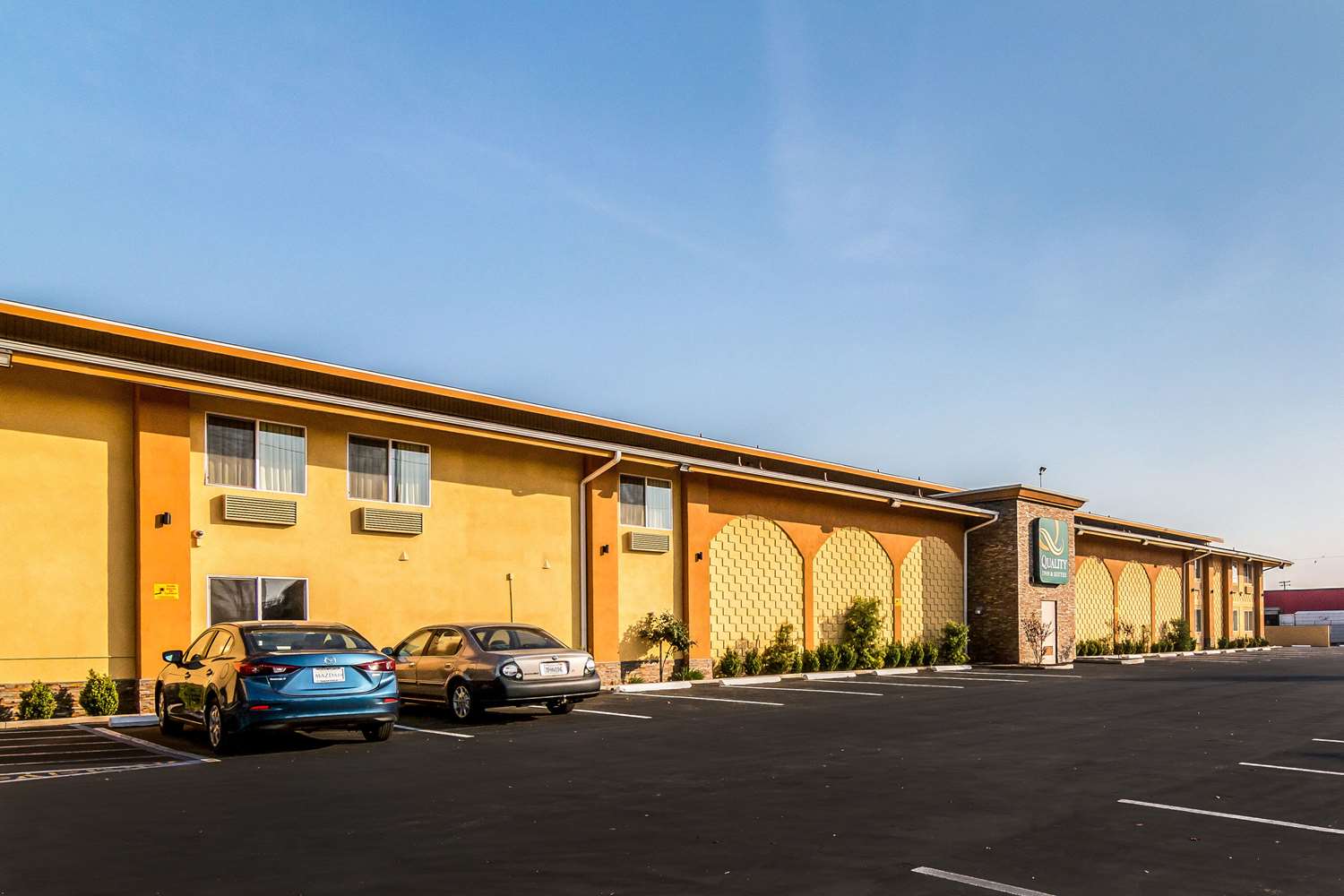 Quality Inn & Suites Bakersfield, CA See Discounts