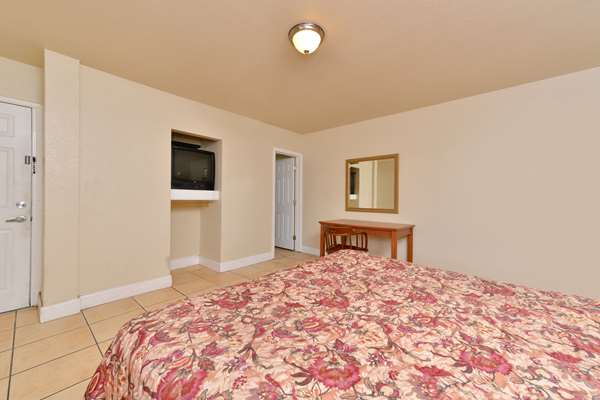  - Rodeway Inn Stockton