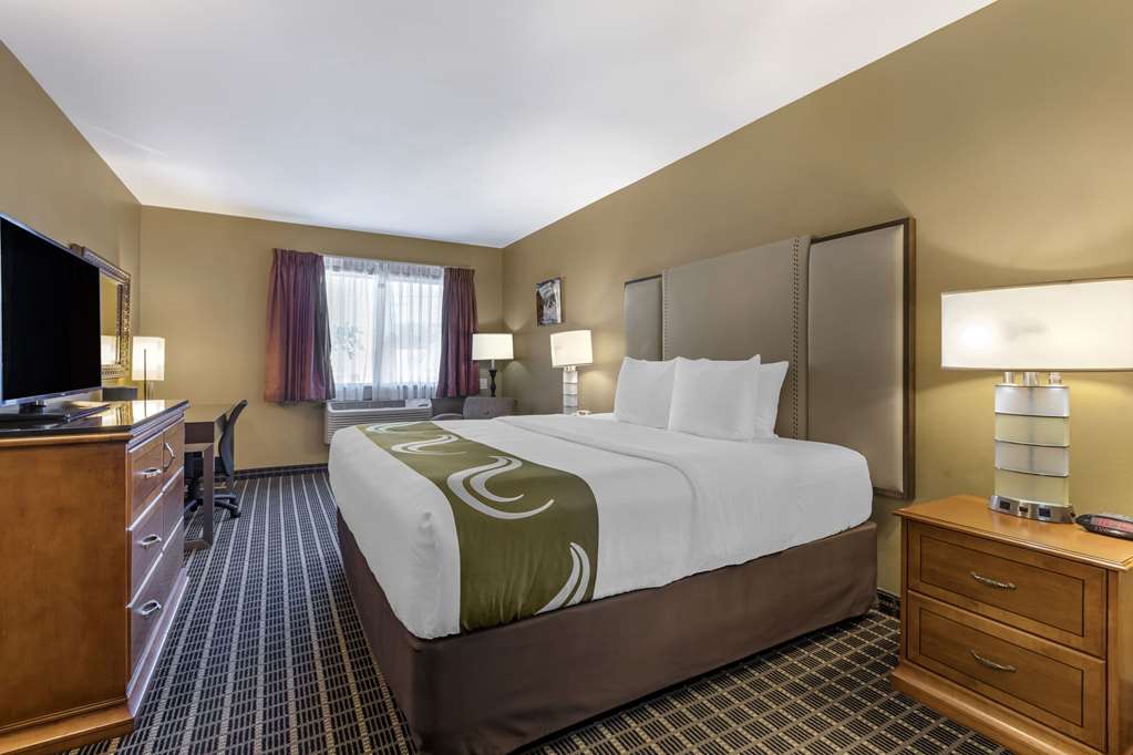 QUALITY INN AND SUITES WESTMINSTER-guestroom-Guest Room,On-Site.jpg