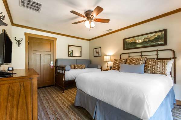  - Sierra Sky Ranch Hotel Oakhurst