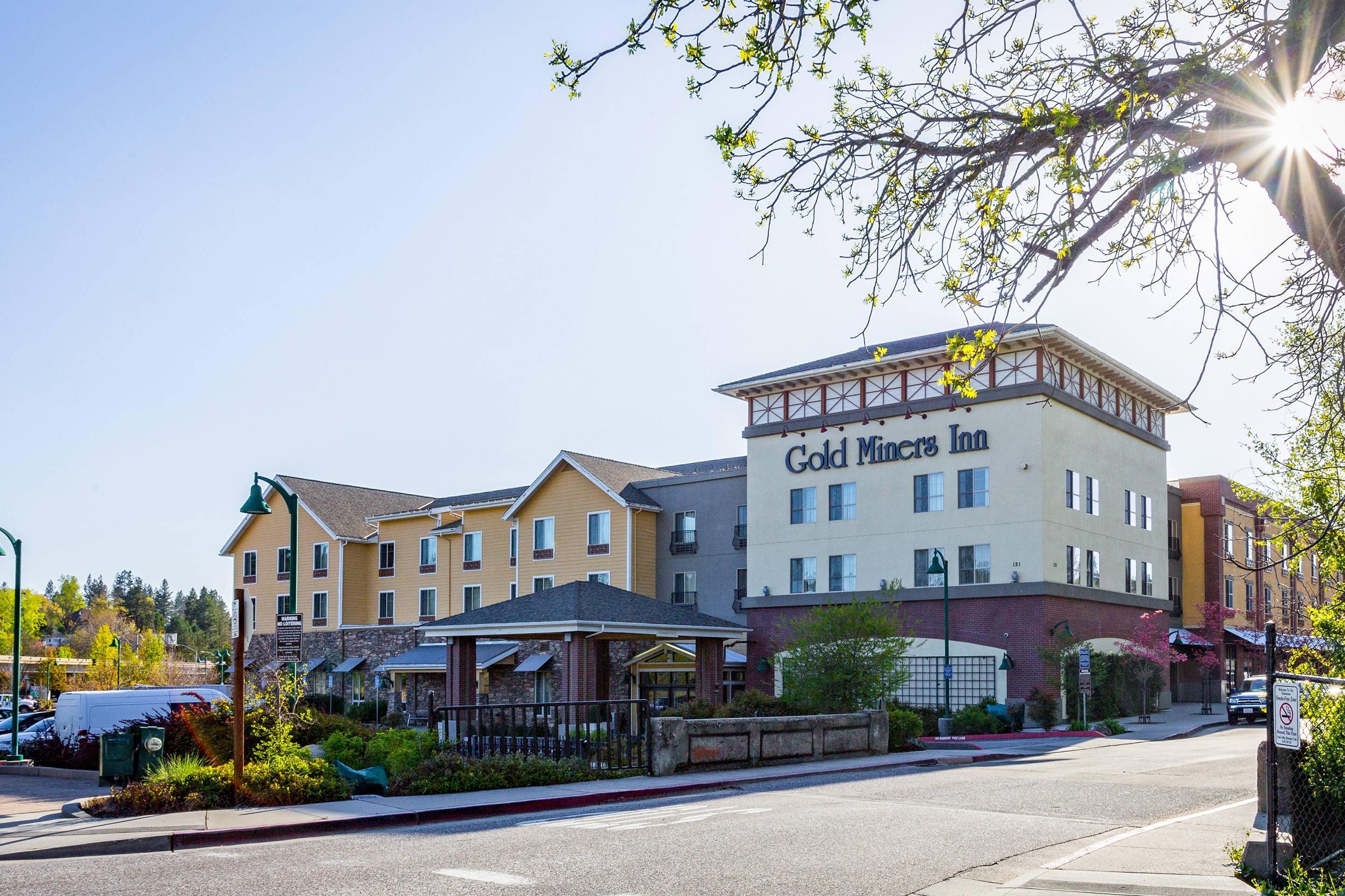 Hotel exterior | Gold Miners Inn Grass Valley, Ascend Hotel Collection