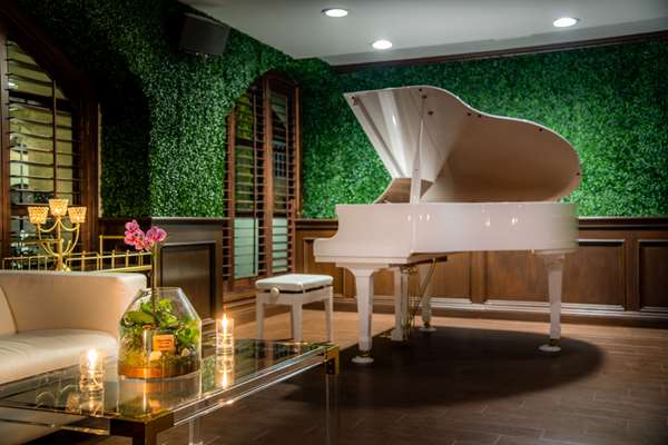 Bar - Volare Hotel San Clemente - I-5, Exit 75