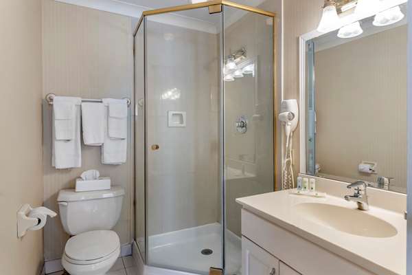 Suite - Quality Inn Garden of the Gulf Summerside