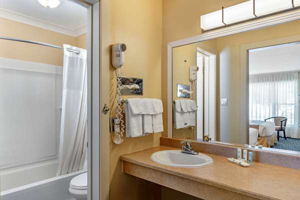 - Quality Inn Garden of the Gulf Summerside