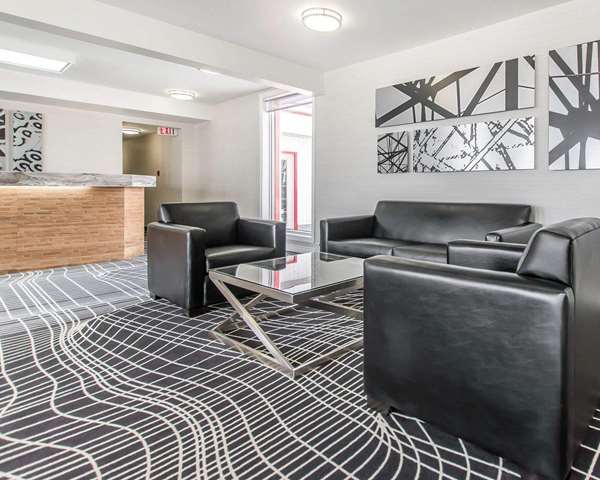  - Econo Lodge New Liskeard