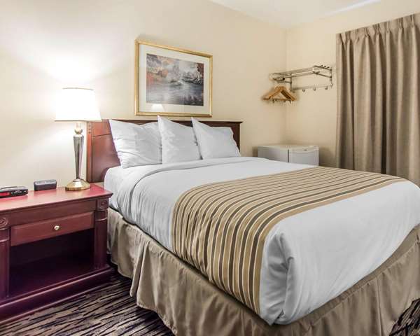  - Econo Lodge New Liskeard
