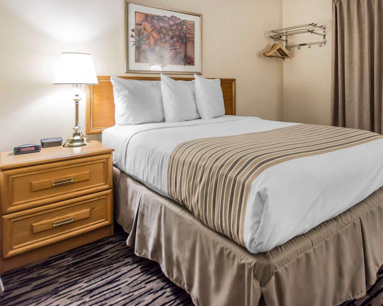 Econo Lodge New Liskeard, ON See Discounts