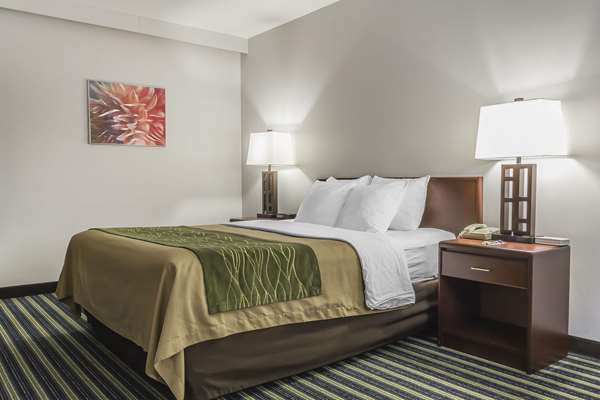 - Comfort Inn & Suites Moose Jaw