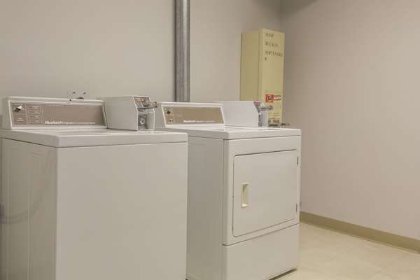 Amenities - Comfort Inn & Suites Moose Jaw