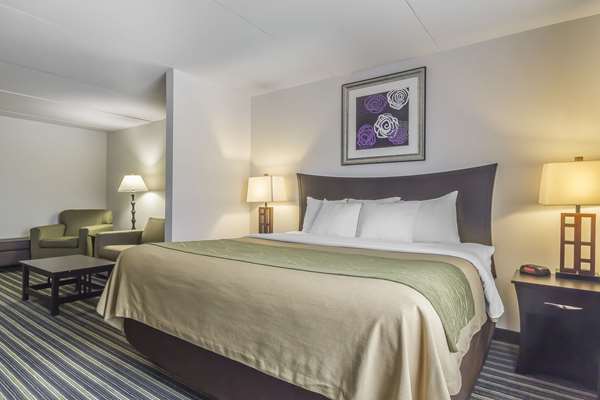  - Comfort Inn & Suites Moose Jaw