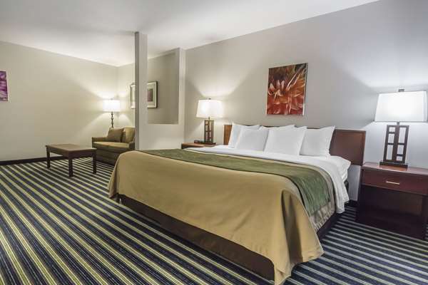  - Comfort Inn & Suites Moose Jaw