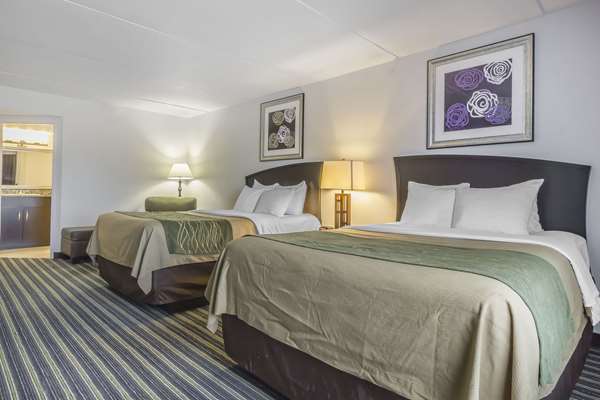  - Comfort Inn & Suites Moose Jaw