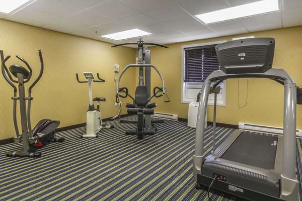 Fitness/ Exercise Room - Comfort Inn & Suites Moose Jaw