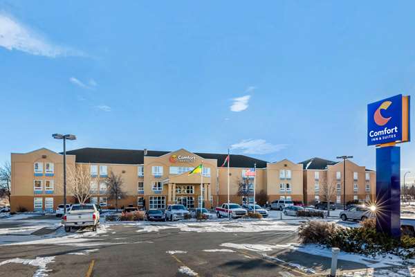 Exterior view - Comfort Inn & Suites Moose Jaw