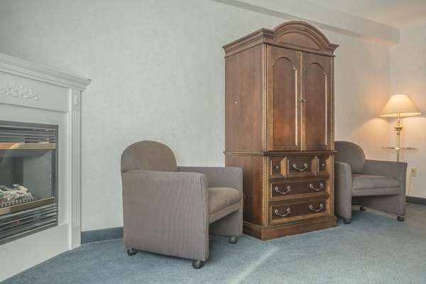  - Rodeway Inn Fallsview Niagara Falls