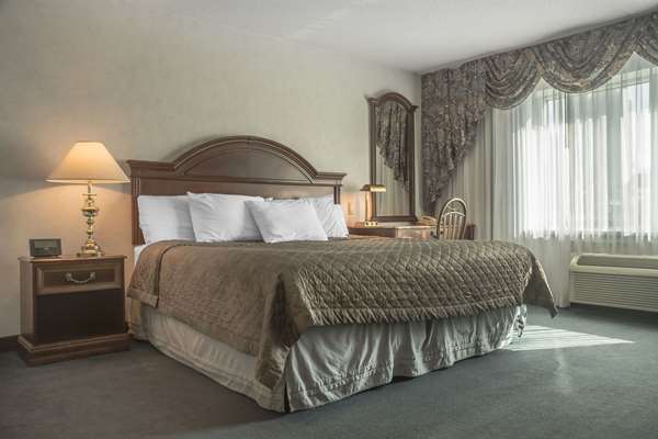  - Rodeway Inn Fallsview Niagara Falls