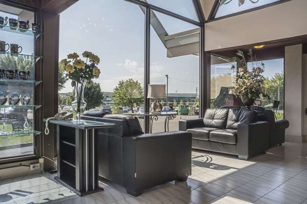  - Rodeway Inn Fallsview Niagara Falls