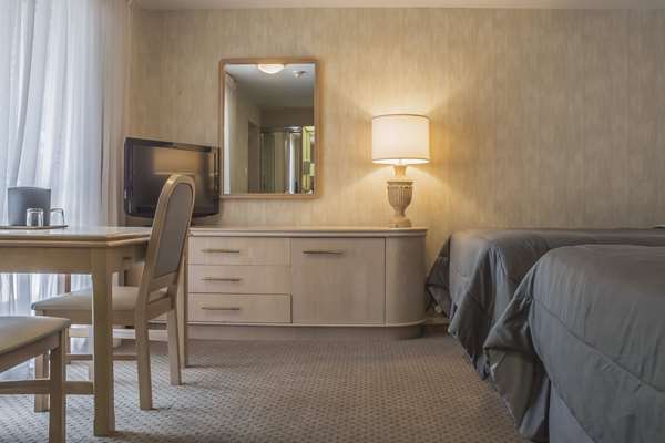  - Rodeway Inn Fallsview Niagara Falls