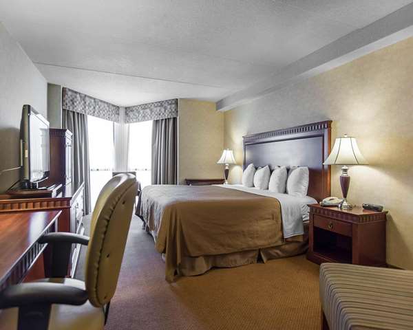  - Quality Inn Bay Front Sault Ste Marie