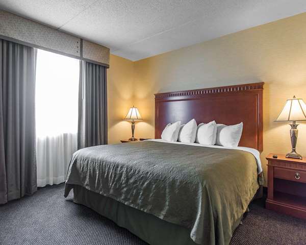  - Quality Inn Bay Front Sault Ste Marie