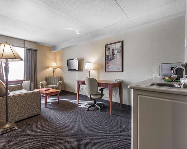  - Quality Inn Bay Front Sault Ste Marie