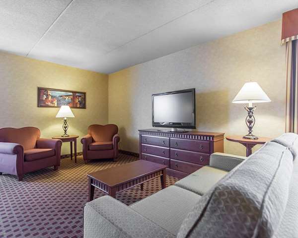  - Quality Inn Bay Front Sault Ste Marie