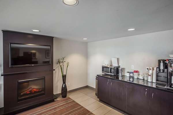  - Comfort Inn West Edmonton