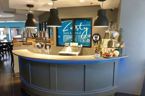 Restaurant - Comfort Inn West Edmonton