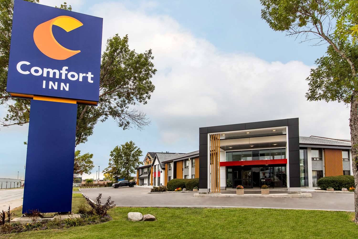 Comfort Inn Winnipeg Airport, MB See Discounts